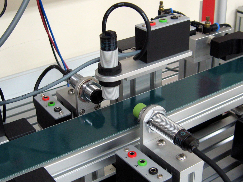 bb4e1e297fbfe2c92ea562c267db98e9.jpg Industrial Sensors